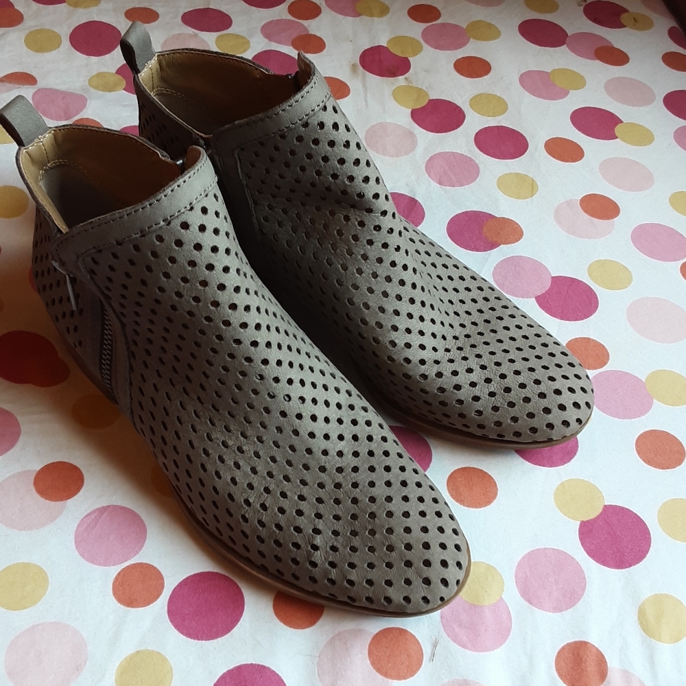 Lucky Brand booties leather size 7.5